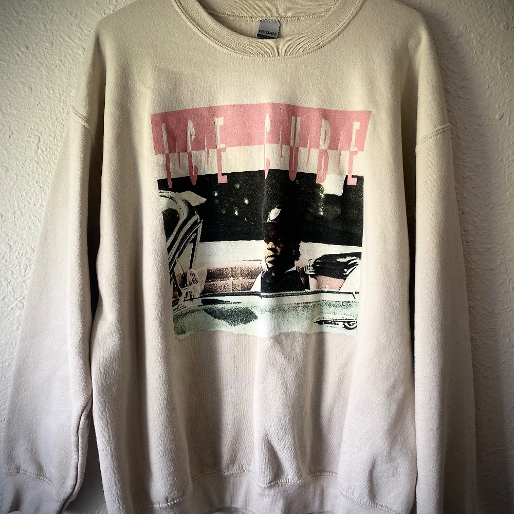 ICE CUBE womens crewneck sweatshirt size LARGE